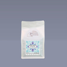 Load image into Gallery viewer, ManCoCo Merry Berry Winter Blend